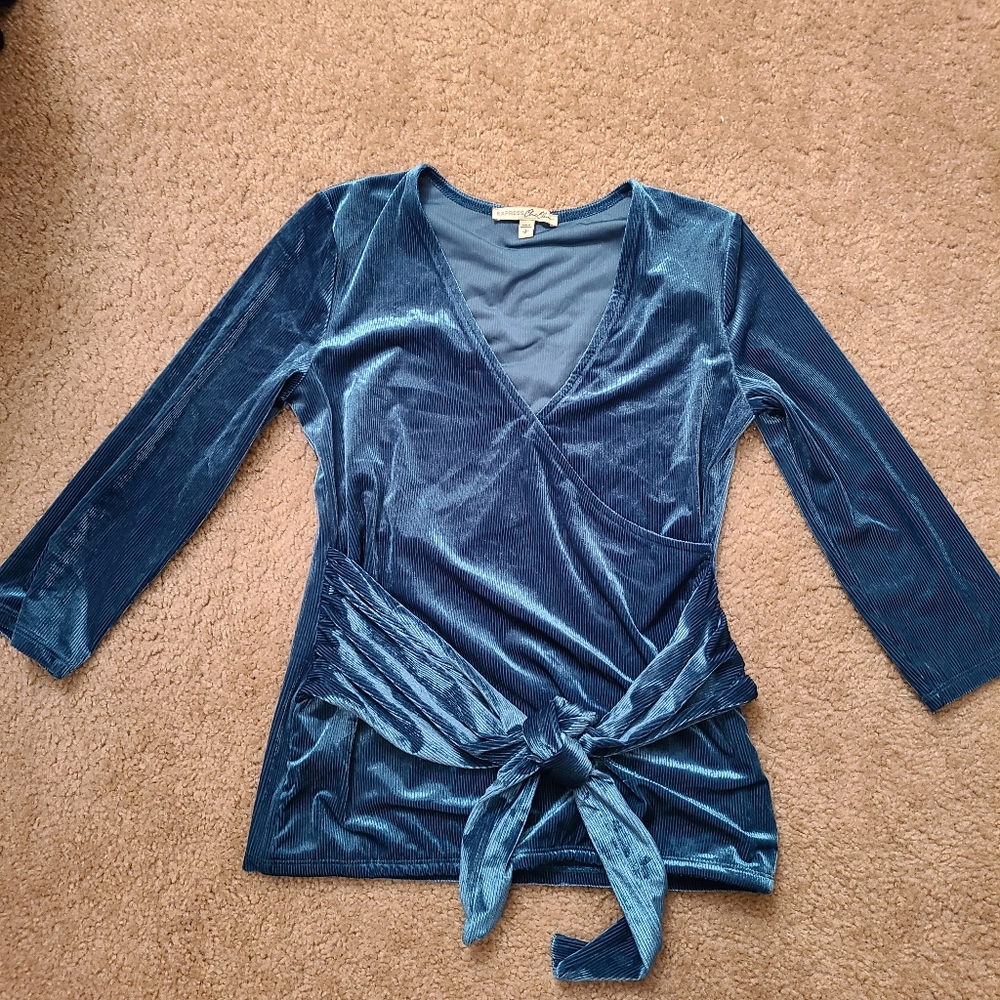 Green velvet top